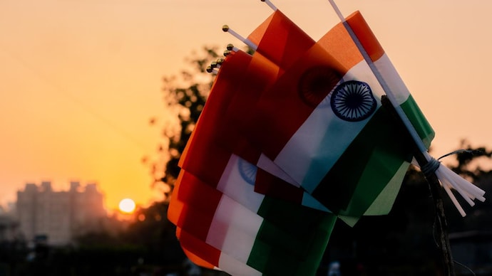 india-flag-4872723_1920_1200x768
