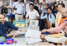 सुमारे ३५ हजार जनसागराच्या साक्षीने ना. गुलाबराव पाटलांचा अर्ज दाखल