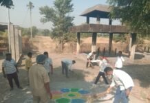कुऱ्हा पानाचे येथील तरुणांच्या श्रमदानातून वैकुंठधाम चकाचक!